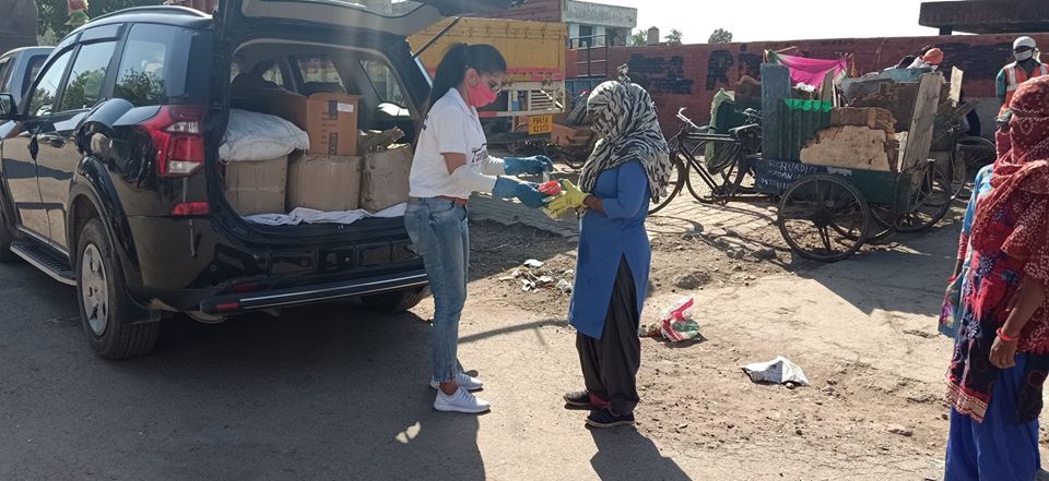 15th Distribution Drive at Sector 31,33,34,35,36,37,38,38W,41 & Ramdarbar Chandigarh on 21st May 2020 Drive Photo